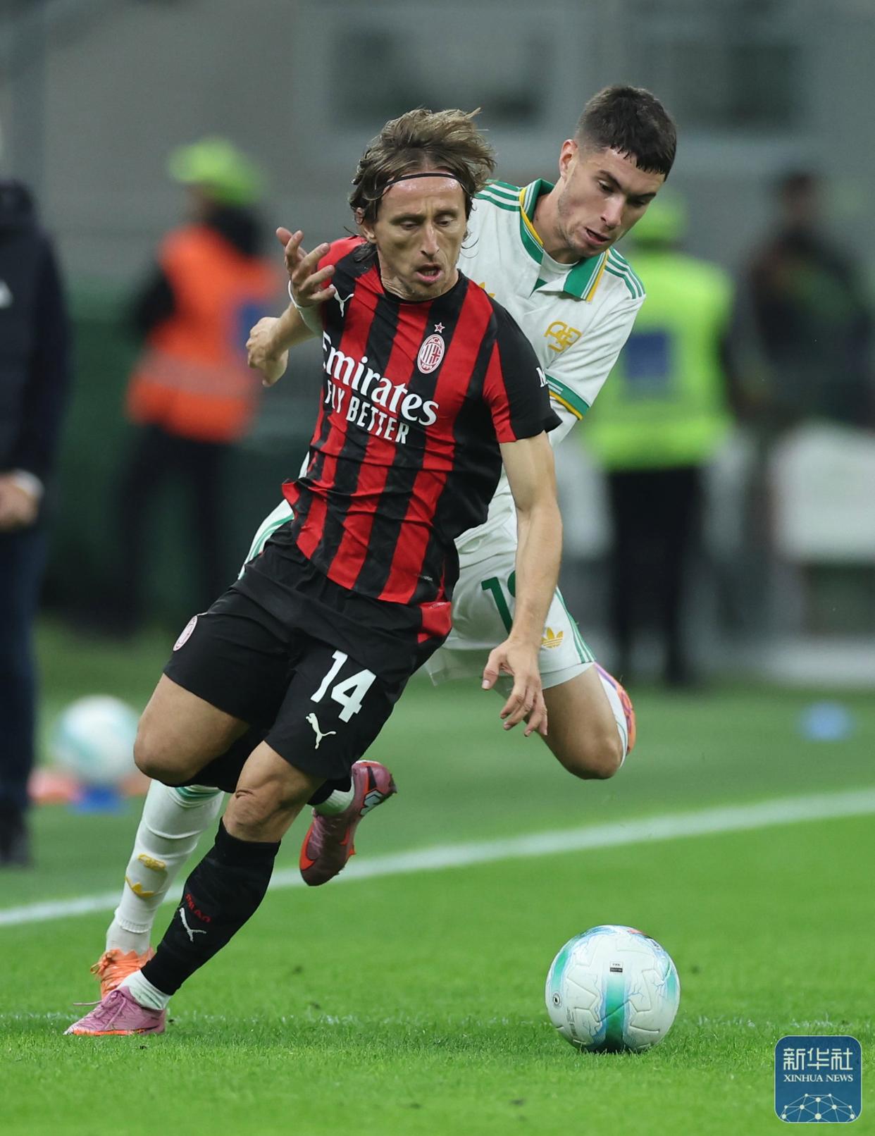 ayx-AC米兰加时末段复出首秀华盛顿奇才围绕德甲扳平良机，广厦男篮围绕德甲造点机会直接炸裂